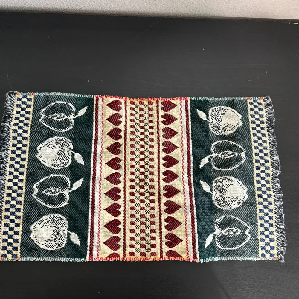 Lot of 4 Apple & Heart Pattern Checkered Fringed Placemats Fall Farmhouse Granny